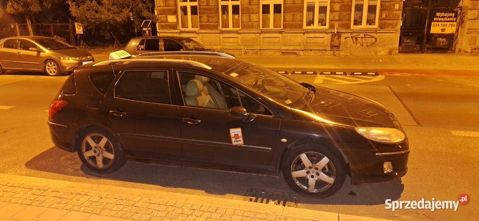 Sprzedam Pegouta z uszkodzona szkrzynia Łódź