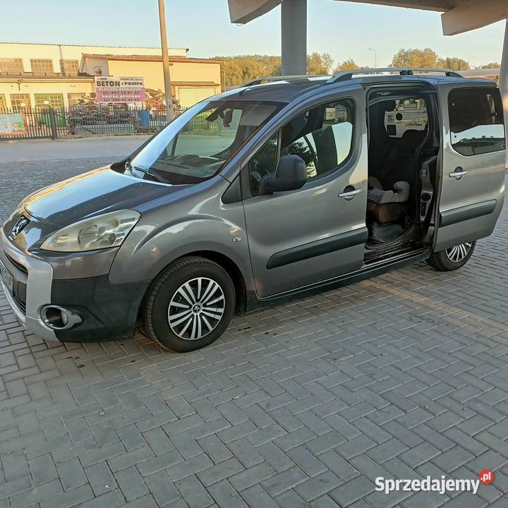 Peugeot partner II tepee 16 HDi hak 80 kw 2008r wspomaganie kierownicy lubelskie Dęba