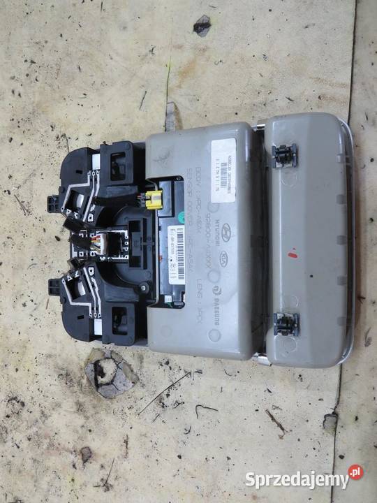 LAMPKA PODSUFITKI CARENS IV 92800A4XXX osobowe Oświetlenie kabiny