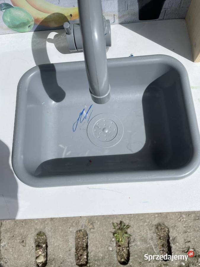 kuchenka zabawkowa drewniana sprzedam