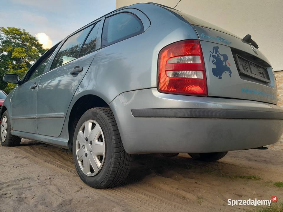Skoda Fabia 14 benzyna 90 2002r Kombi z de klima elektryczne lusterka Wronki sprzedam