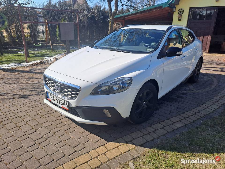 Volvo V40 16 D2 115 euro 5 2013 250 Hak 2 kpl lubelskie Borki