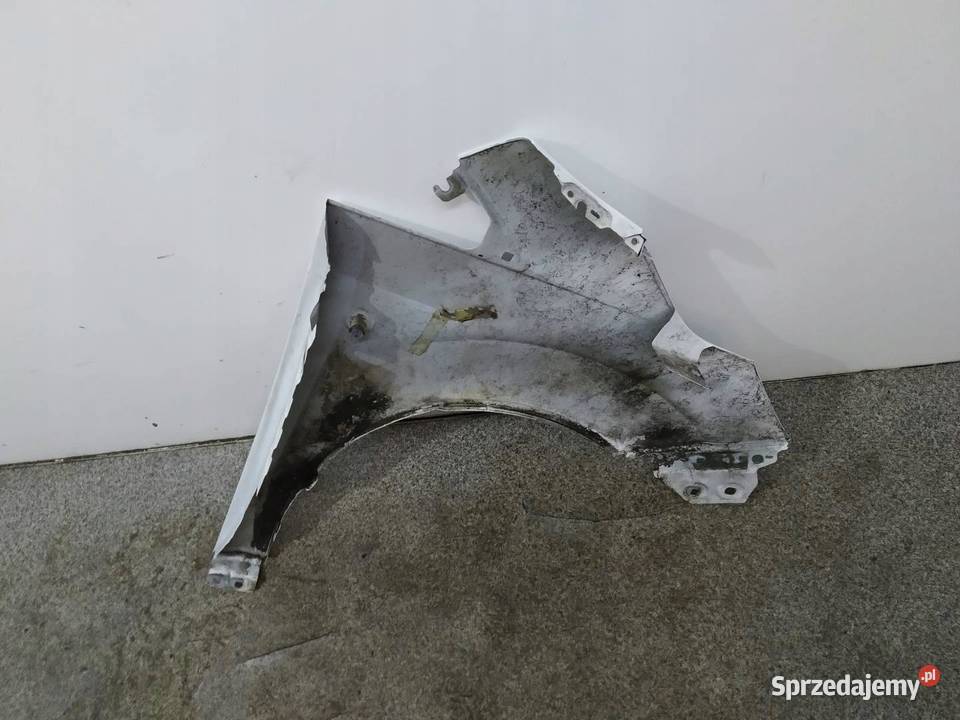 BŁOTNIK LEWY PRZÓD EN BIAŁY Ford Transit Courier