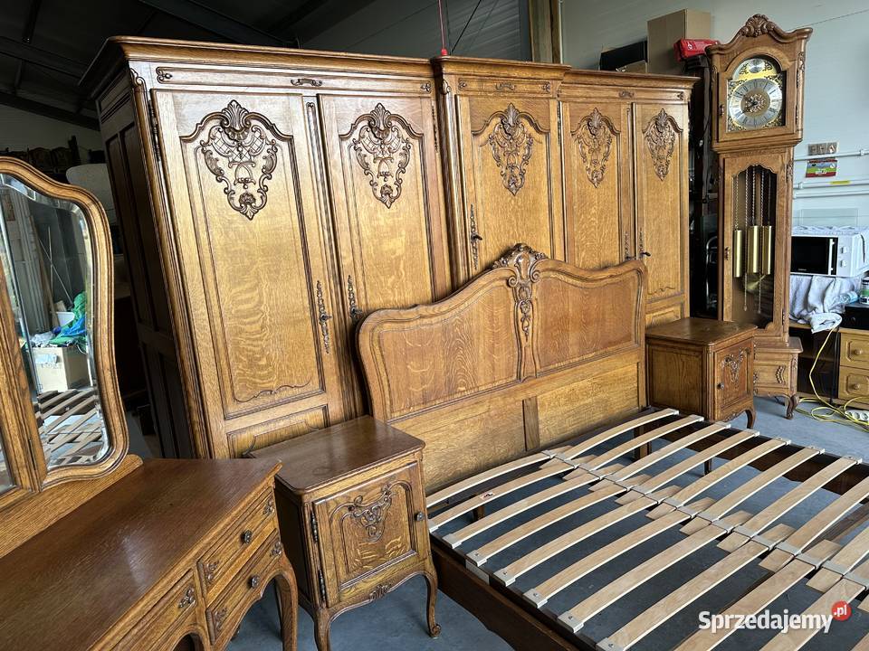 Ładna drewniana sypialnia łóżko szafki komoda Sławoszewek