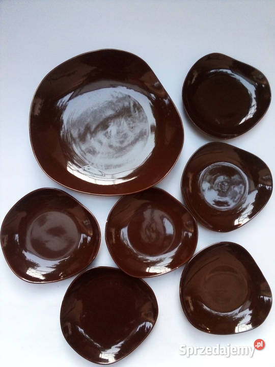 brązowy zestaw talerzy Ryszard Pruszków porcelit Wyposażenie wnętrz śląskie