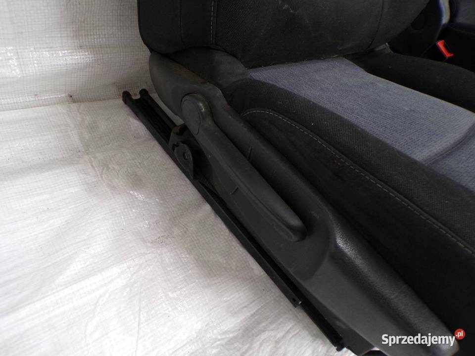 FOTEL LEWY KIEROWCY RENAULT TRAFIC III OPEL