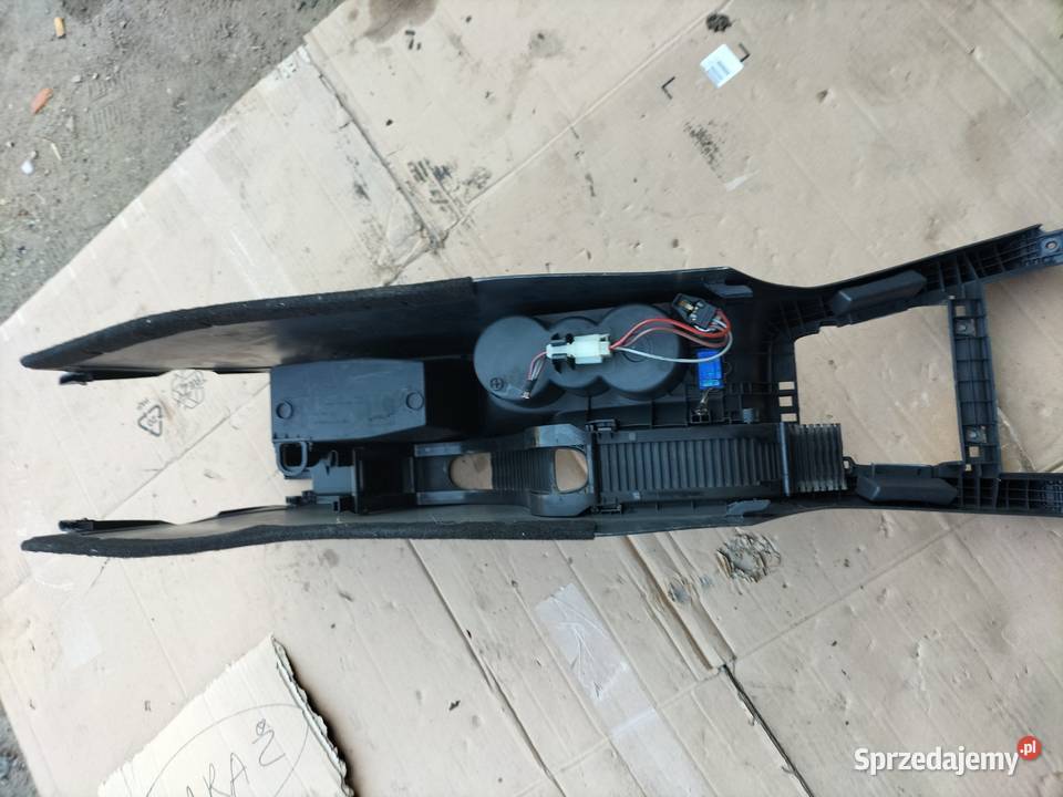 SKODA OCTAVIA II 2 TUNEL ŚRODKOWY Kamień-Kolonia