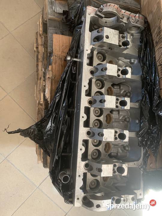 Głowica VW Transporter T5 25 TDI AXD AXE BNZ