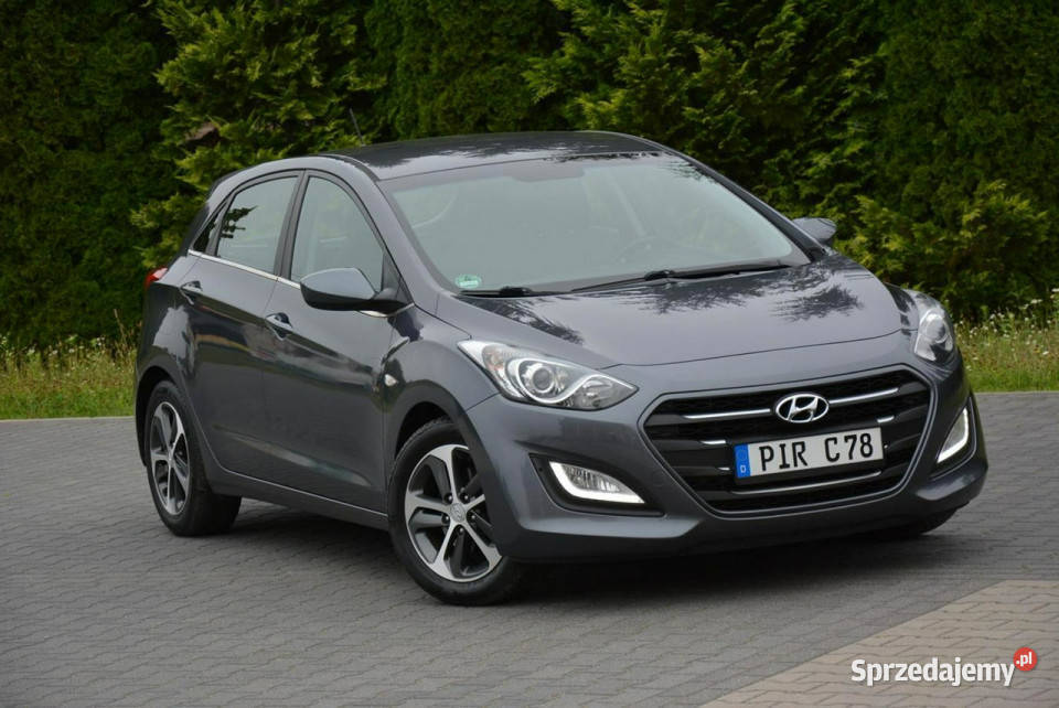 Hyundai i30 Lift 102 przebieg Duża Navi Kamera aluminiowe felgi Ostrów Mazowiecka