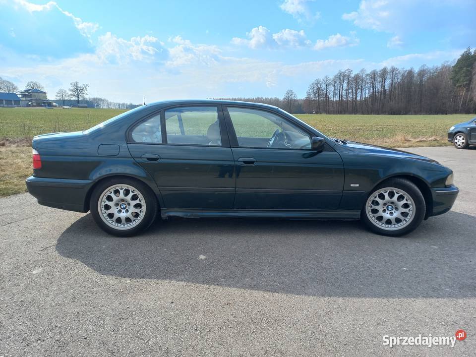 BMW E39 528i blpg 2000r sprawny dobrze 4/5 Żyrzyn