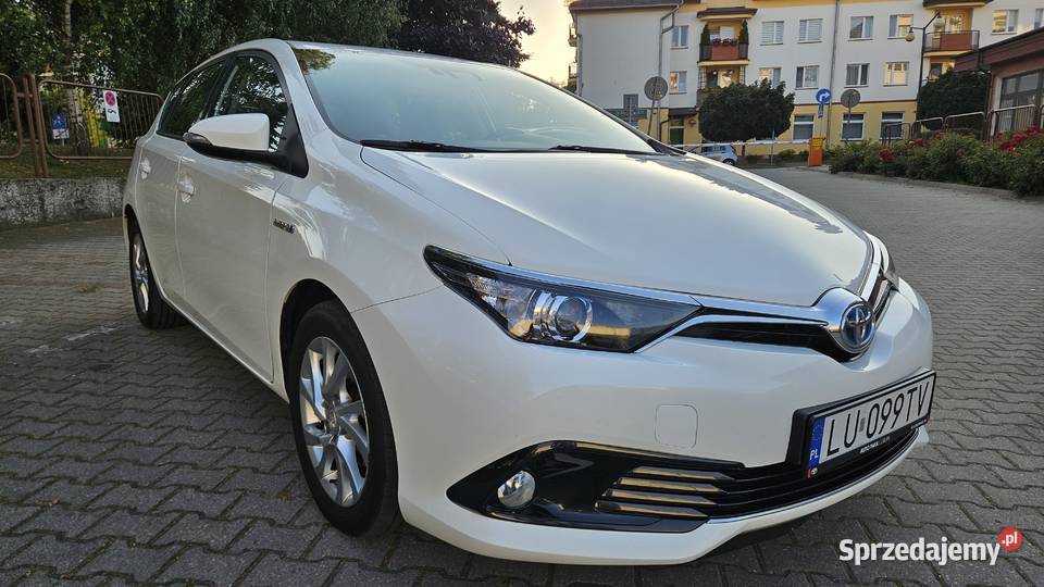 Toyota Auris II lift 2015r Hybryda Lublin