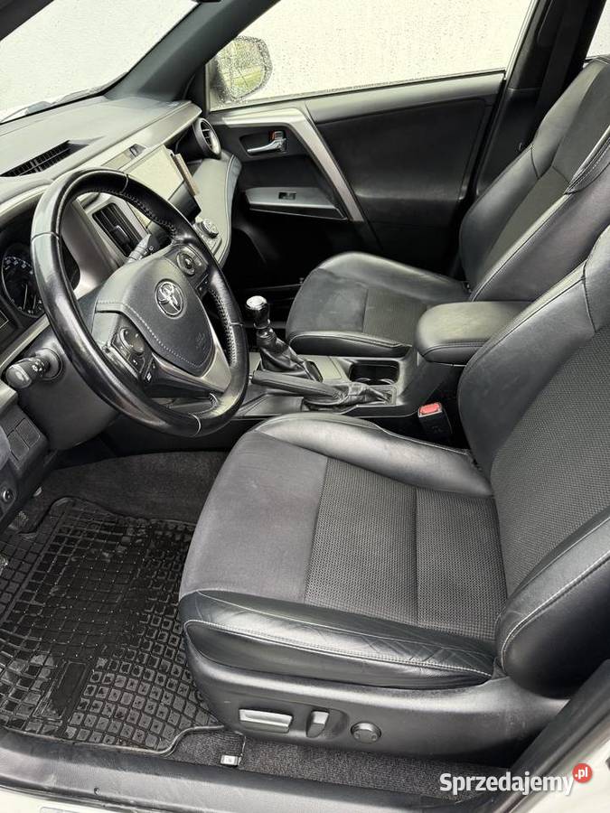 Toyota RAV4 20 D4D 143 2016 Biała perła 177 nieuszkodzony Racibórz