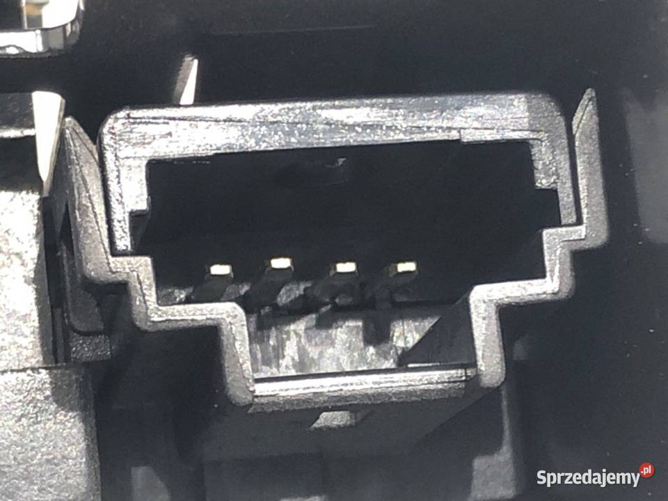 ZAMEK KLAPY TYŁ RENAULT LAGUNA III Kombi osobowe podkarpackie