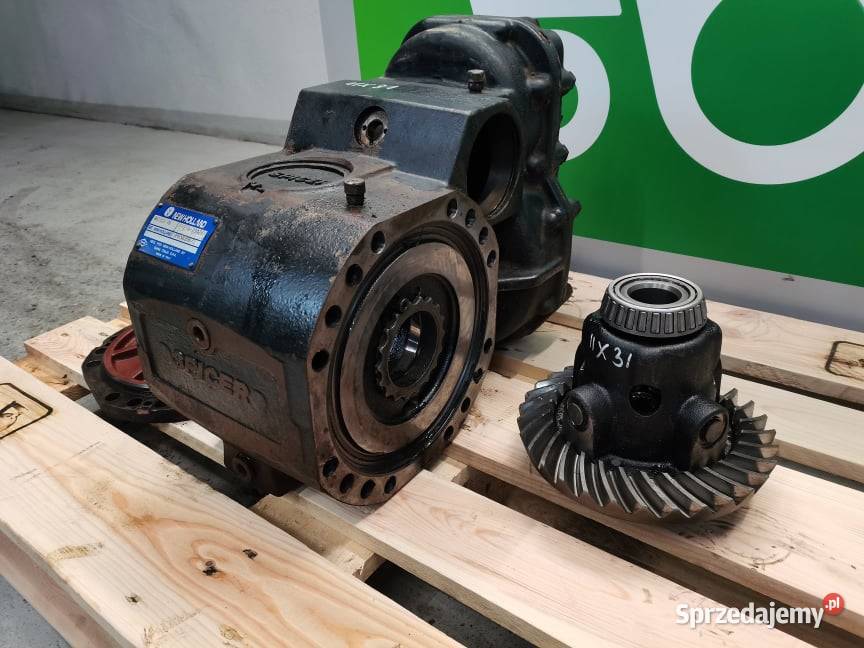 Holland LM 445 Dyferencjał 11X31 Spicer przód Pozostałe Wilkowo