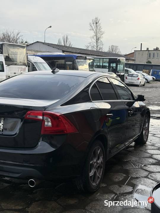 Volvo S60 25 turbo AVD 210KM