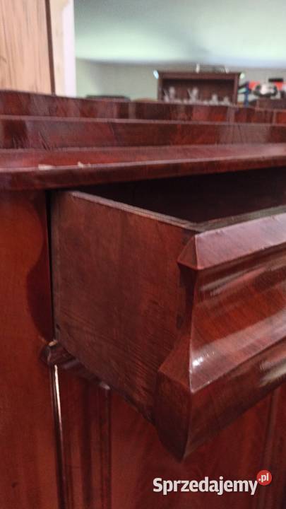 Komoda narożna z mahoniu politura Biedermeier Antyki pomorskie