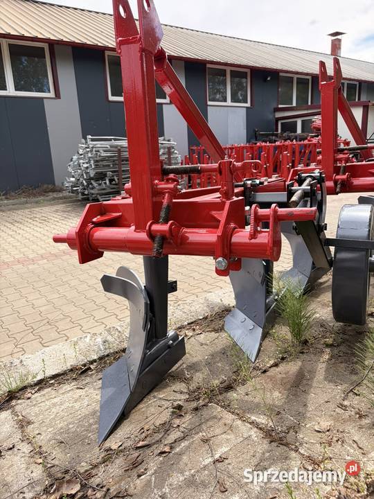 Pług Orlik 2skibowy DEMAROL do ciągnika nieuszkodzony Pługi Nowa Dęba