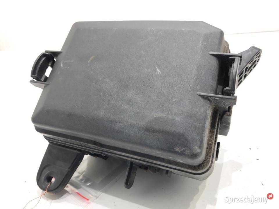 SKRZYNKA BEZPIECZNIKÓW HYUNDAI i20 II 91950C8290 osobowe Skrzynki bezpieczników sprzedam