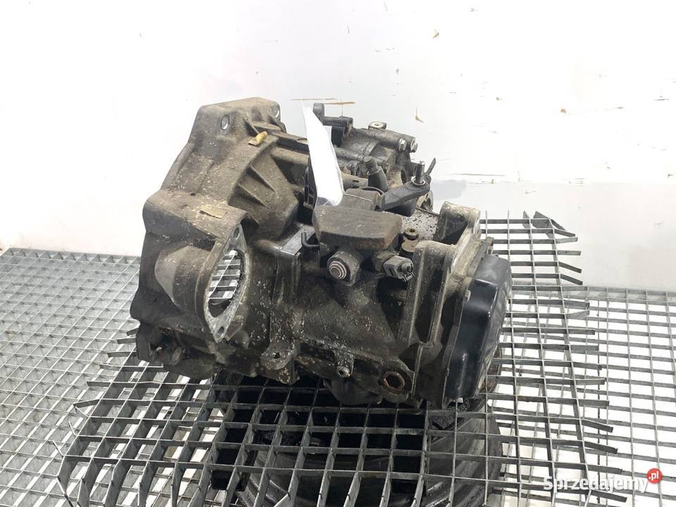 SKRZYNIA BIEGÓW VW CADDY III MHZ 16 102 0415 osobowe sprzedam
