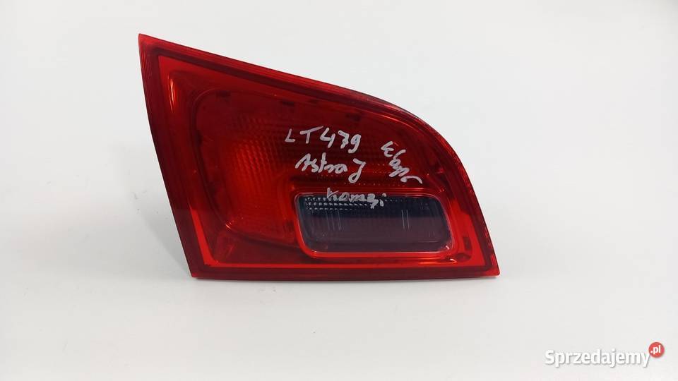 OPEL ASTRA J KOMBI LAMPA TYŁ LEWA W KLAPĘ Zbierkowo