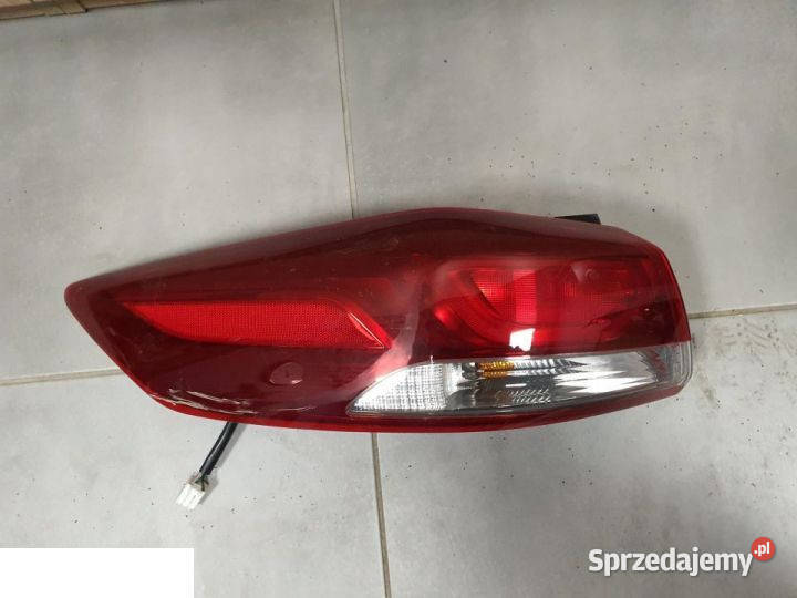 Hyundai elantra lift lampa lewa tył lampy tylne Kozubszczyzna