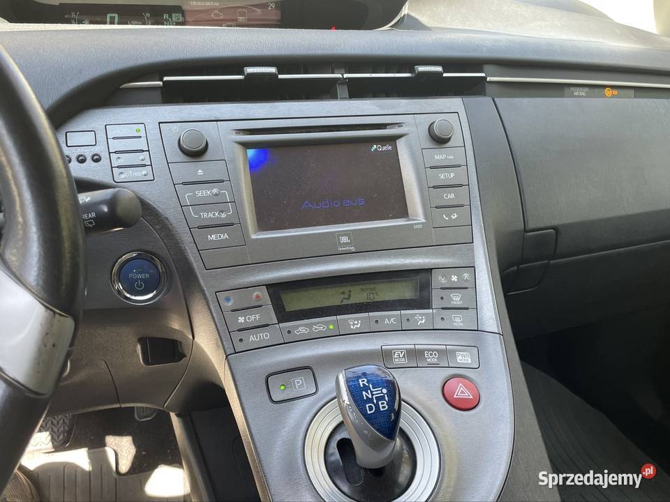 Toyota Prius 18 hybryda executive faktura marża