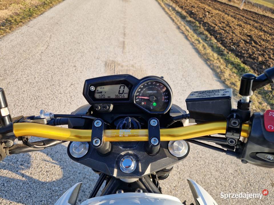 YAMAHA XJ6N A2 600cm3