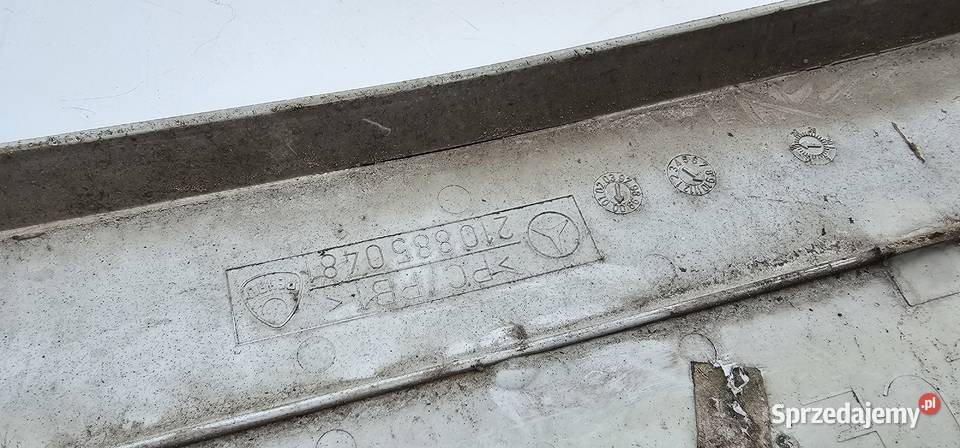 Ramka pod tablice mercedes w210 lift 2108850481 wielkopolskie Zbąszyń