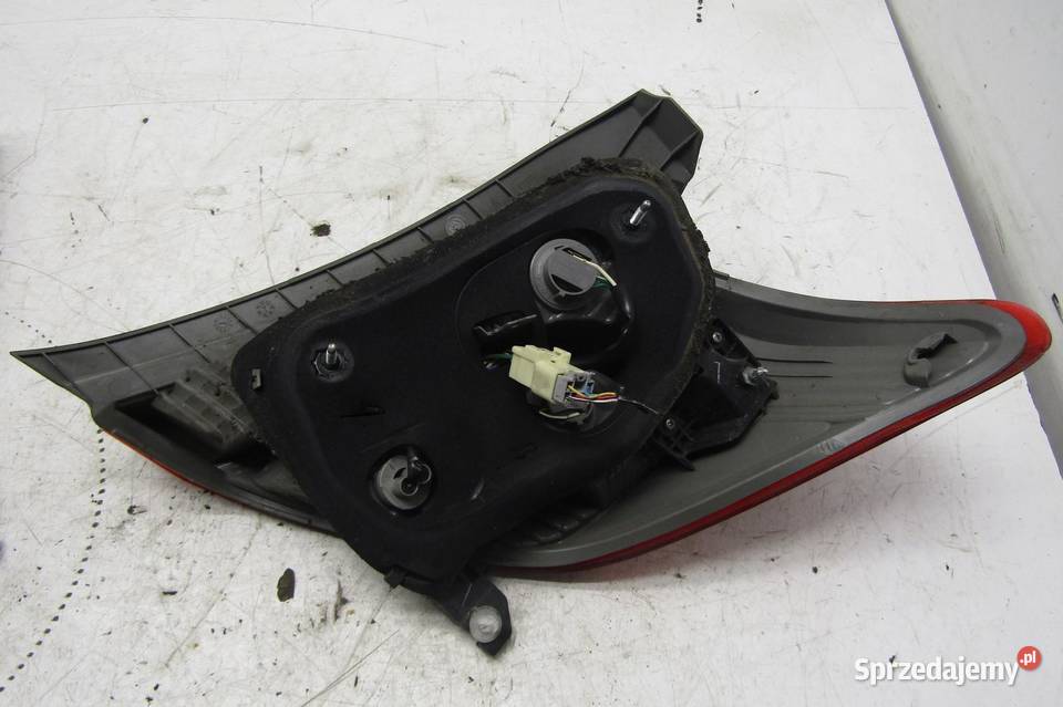 LAMPA TYLNA LEWY TYŁ TOYOTA YARIS III 000528 osobowe lubelskie