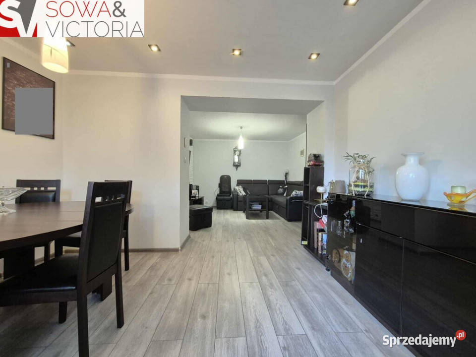 Dwa poziomy i niezależne wejście w centrum Świebodzice sprzedam