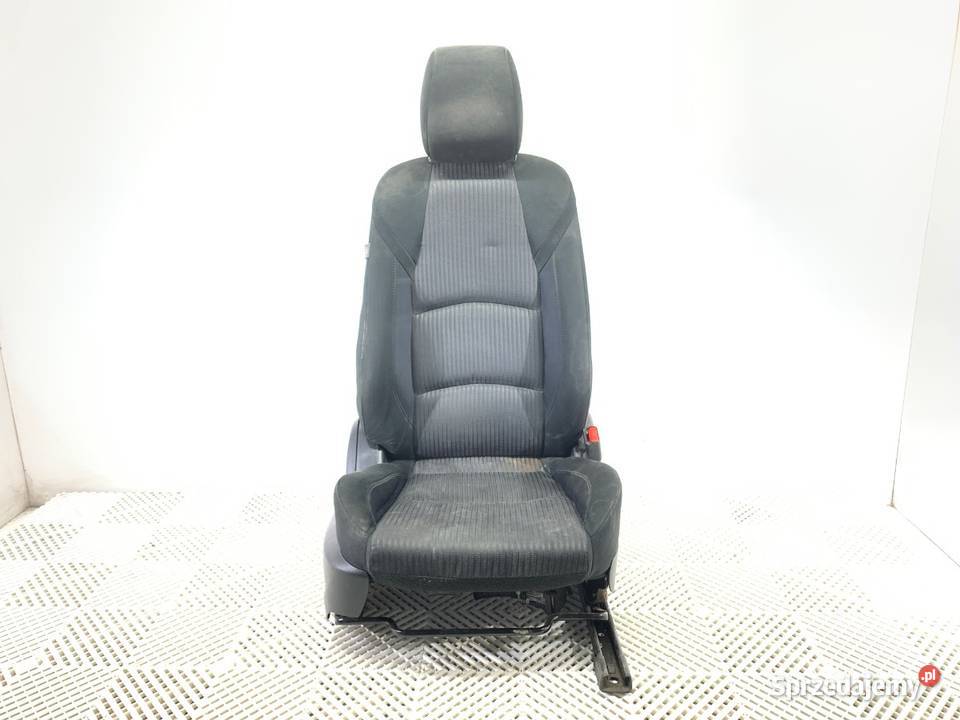 FOTEL PRAWY PRZÓD MAZDA 3 BM Hatchback SIEDZENIE