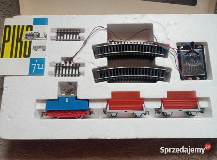 Kolejka elektryczna Piko Junior H0 187 w Grójec
