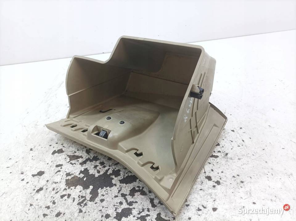 SCHOWEK PRAWY PASAŻERA DESKI EU JASNY osobowe