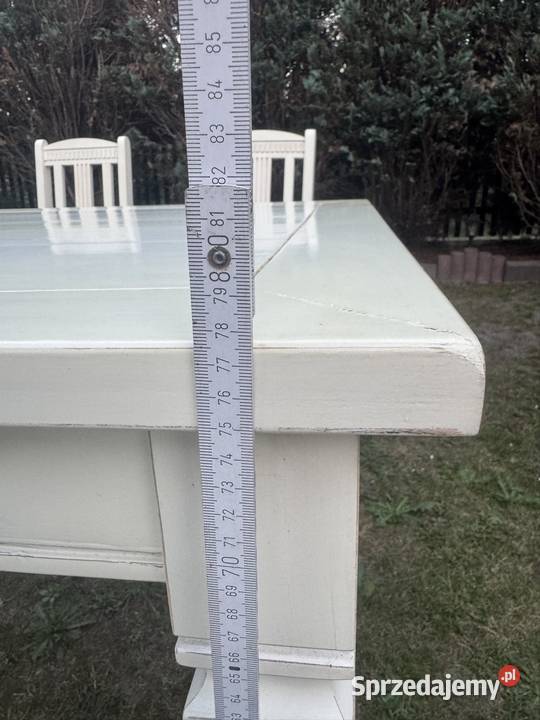 Stół kuchenny z krzesłami Chudów sprzedam