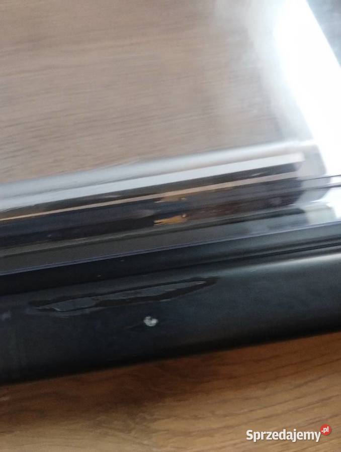 Okno uchylne z roletą i moskitierą do kampera Mierzyn