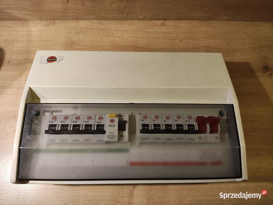 Elektryczna skrzynka rozdzielcza z Wołomin