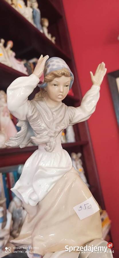 Figurka dziewczyny z kapeluszem Zapfir Made in