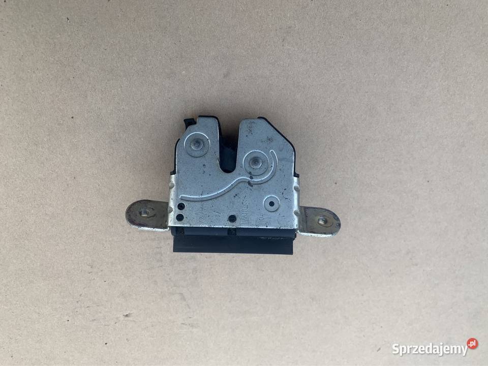 55701970 zamek tylnej klepy tył fiat 500 Karoseria Szczecin