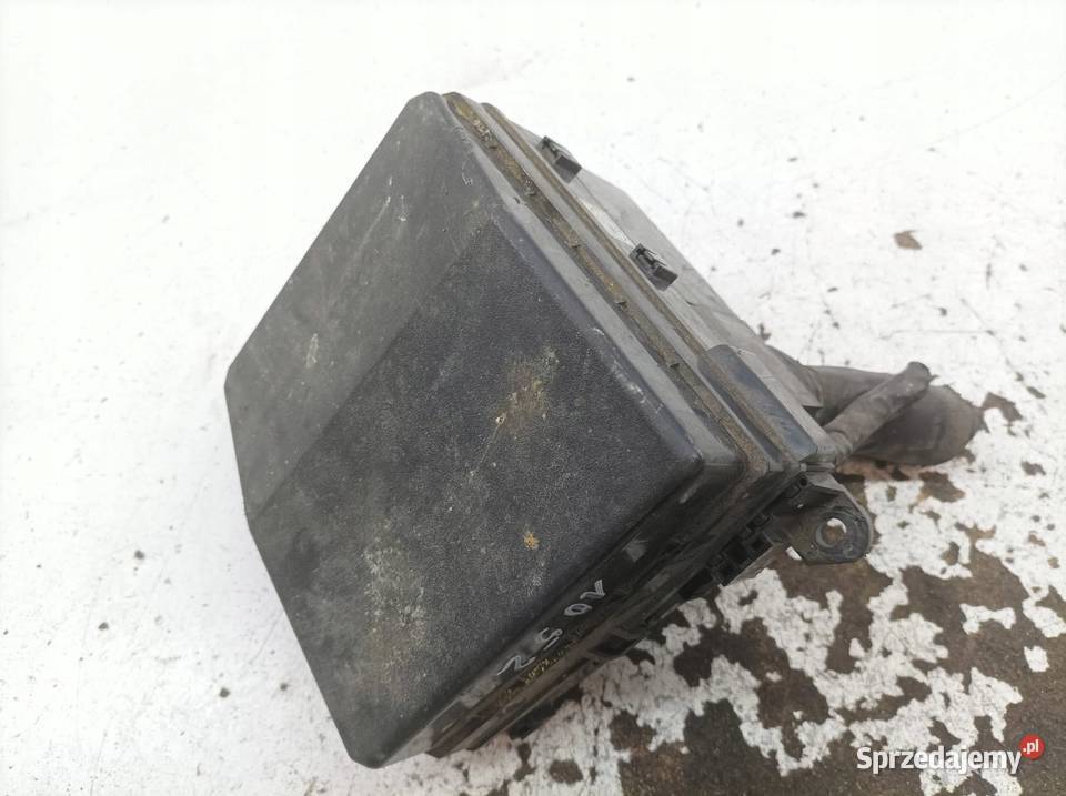 SKRZYNKA BEZPIECZNIKÓW 20 D 140 Mitsubishi świętokrzyskie sprzedam