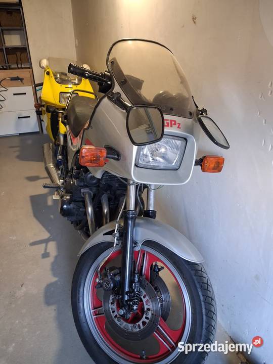 Sprzedam Kawasaki GPz 550 1986r UniTrack pomorskie Gowino