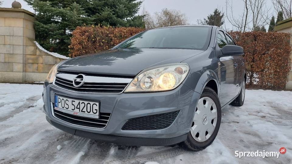 Opel Astra H III benzyna zadbana ekonomiczna Zarejestrowany w Polsce Ostrów Wielkopolski sprzedam