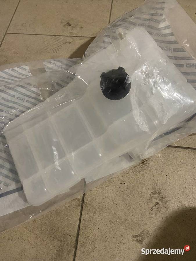 Zbiornik wyrównawczy 84479643 Case Farmall T4 sprzedam