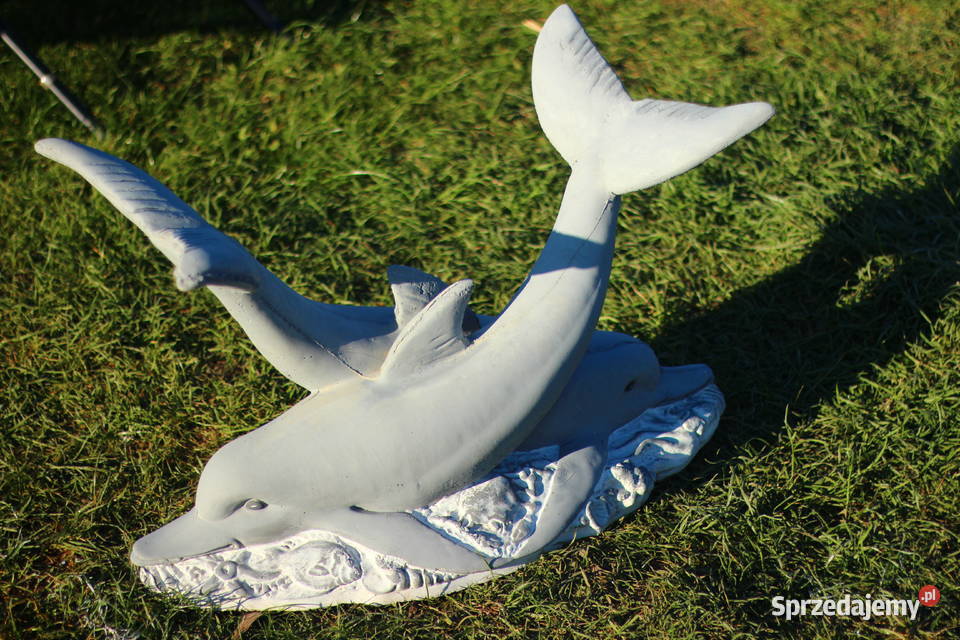 Figury rzeźby ogrodowe betonowe delfiny Goliszów sprzedam