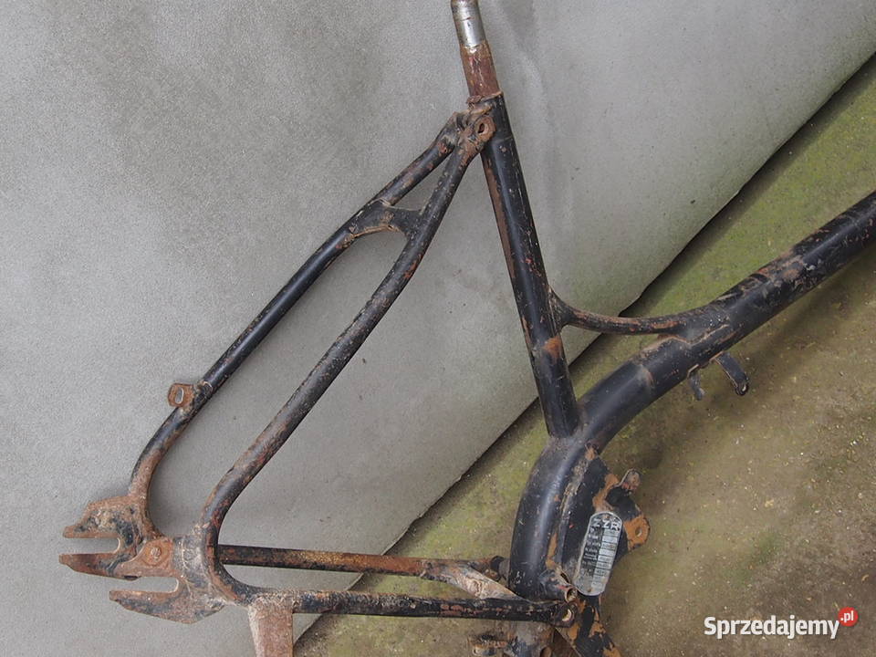 KOMAR 2320 SZTYWNIAK RAMA świętokrzyskie Szewna sprzedam