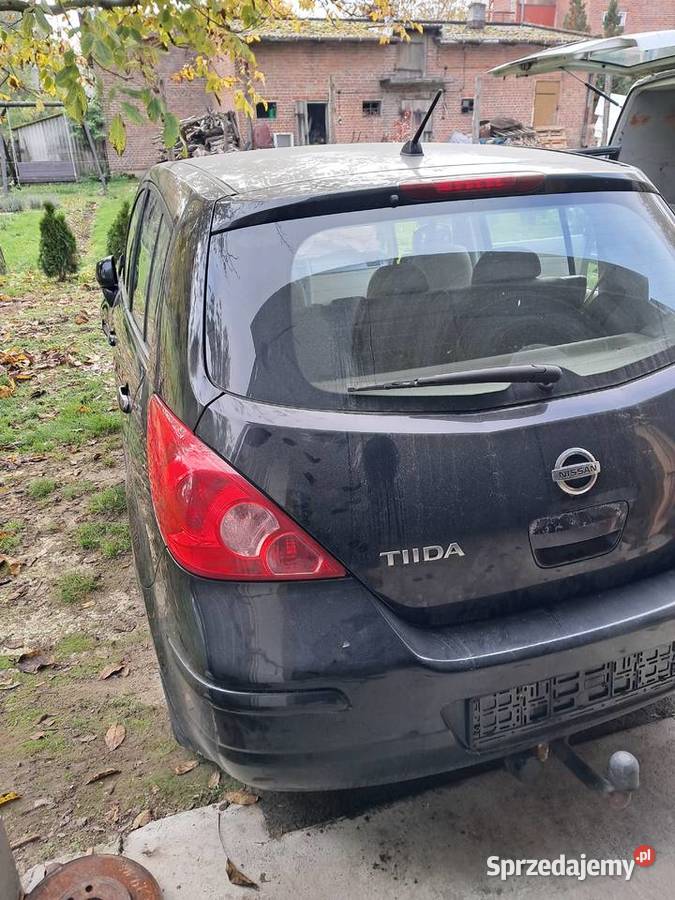 Nissan Tiida 16b uszkodzony Kurów