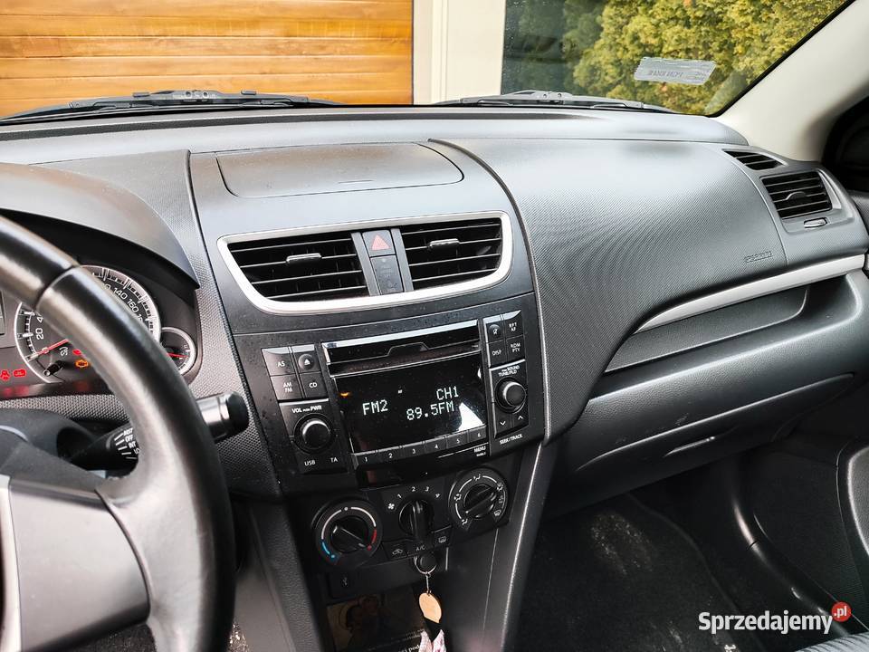 Suzuki Swift niski przebieg 83 nieuszkodzony wielkopolskie Gniezno sprzedam