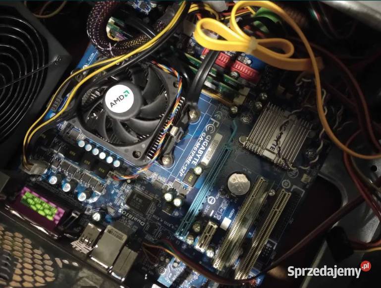 Komputer PC 4 rdzenie 3GHz 8GB RAM Gotowy do Taktowanie procesora 3 Słotwiny