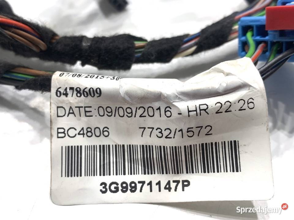 WIĄZKA KLAPY BAGAŻNIKA TYŁ VW PASSAT B8