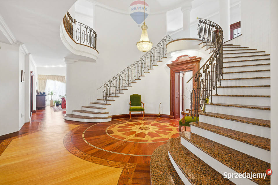 Luksusowa rezydencja z basenem i bacówką 12 ha balkon łódzkie Jadwinin