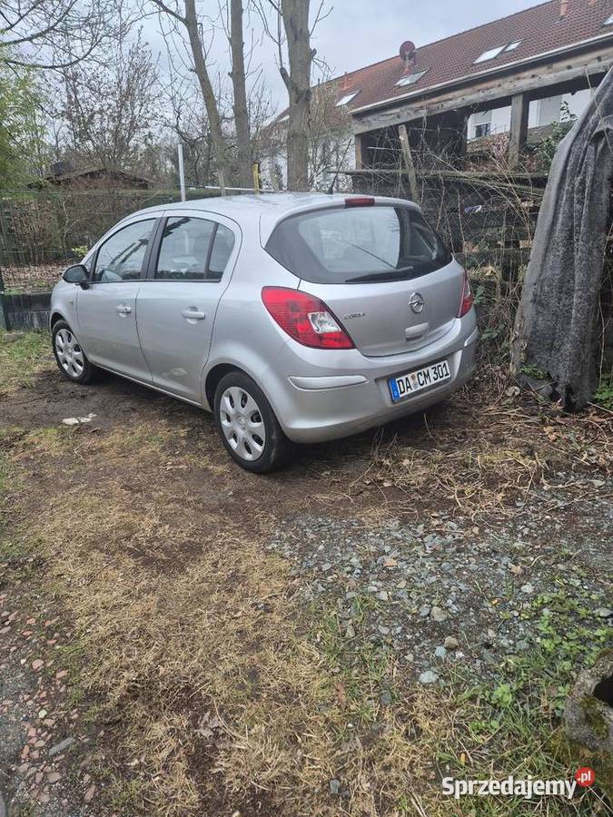 Opel Corsa 12 benzyna 2011 4 drzwi Corsa Nowy Sącz sprzedam